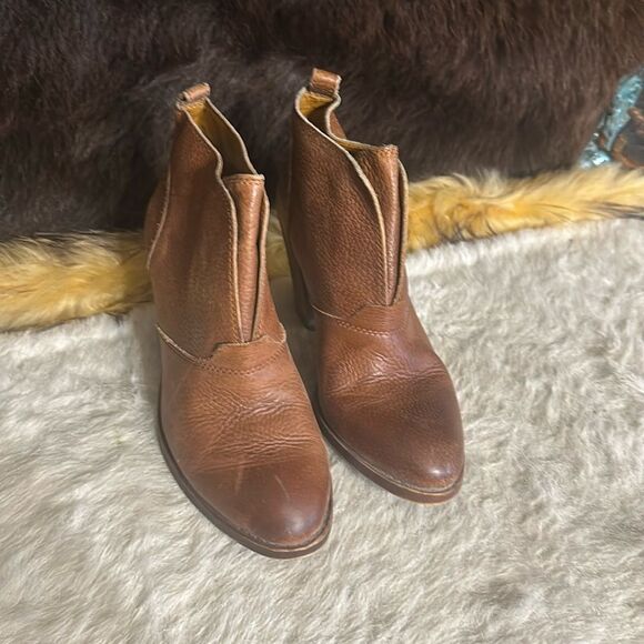Lucky Brand booties 10 (5020) - Picture 1 of 6